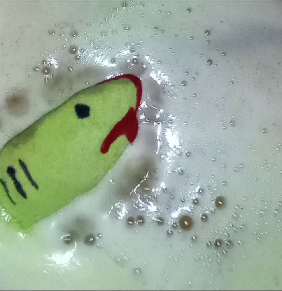 BATH BOMB - Radioactive Zombie Shark