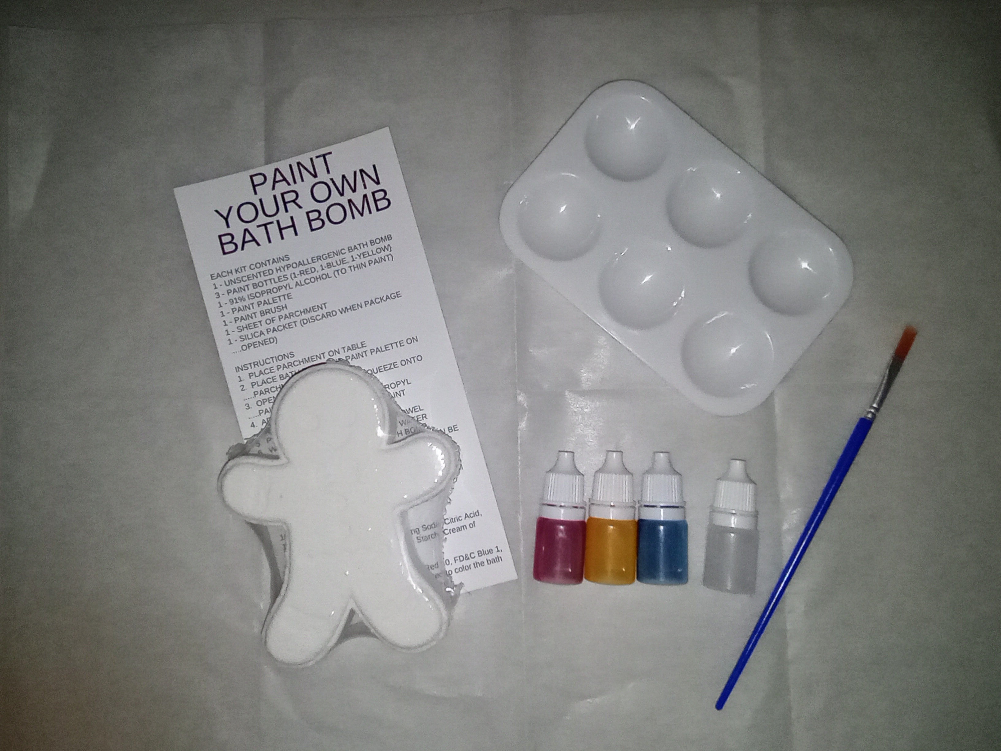 Paint Your Own Bath Bomb Kit - Gingerbread Man