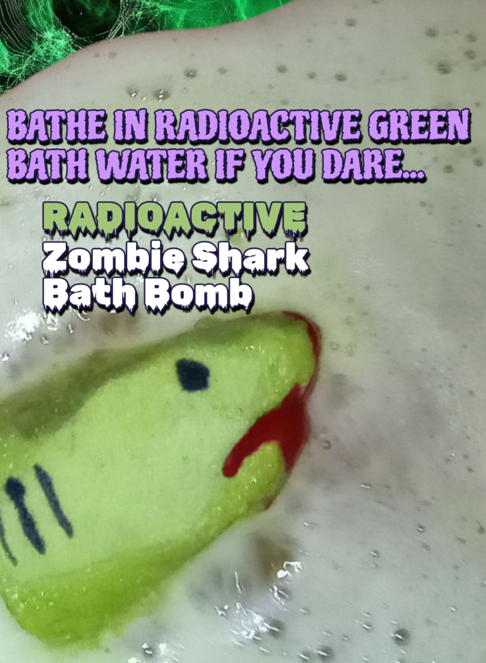 BATH BOMB - Radioactive Zombie Shark